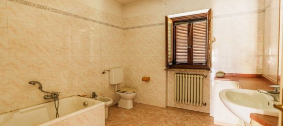 10 rooms House in Vigone, Italy No. 189602 14