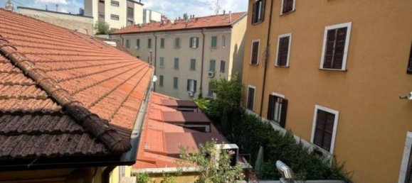 1 bedroom Apartment in Milan, Italy No. 310500 3