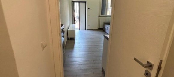 1 bedroom Apartment in Milan, Italy No. 310500 9