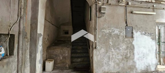 270m² Warehouse in Naples, Italy No. 377231 15