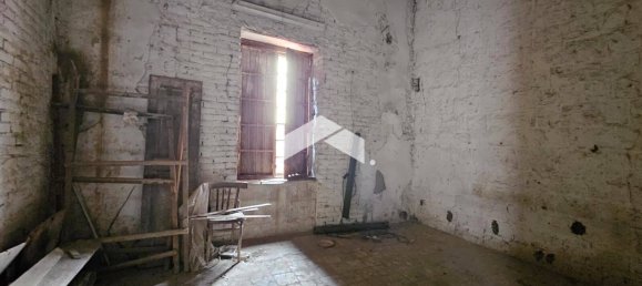 270m² Warehouse in Naples, Italy No. 377231 21