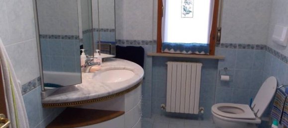 5 rooms Apartment in Colli del Tronto, Italy No. 111622 18