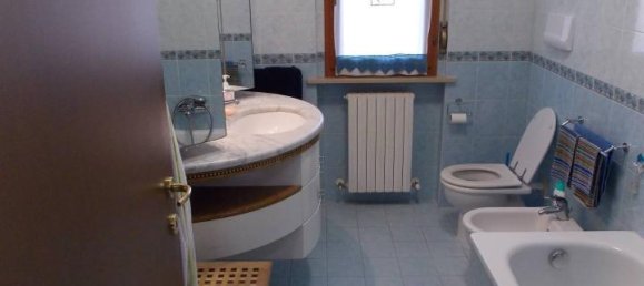 5 rooms Apartment in Colli del Tronto, Italy No. 111622 17