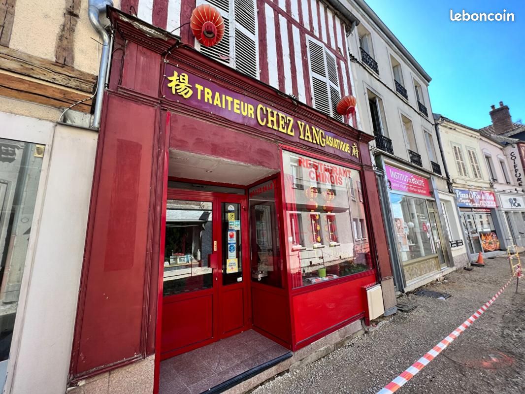 Квартира с 3 спальнями в Ножан-сюр-Сен, Франция № 90755