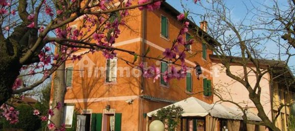 12 bedrooms House in Marcon, Italy No. 251008 2