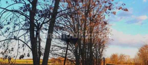 12 bedrooms House in Marcon, Italy No. 251008 8