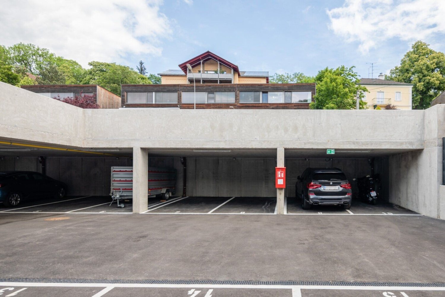 Parkplatz in Purkersdorf, Austria, Nr. 219936