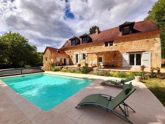 4 bedrooms House in Bergerac, France No. 343119