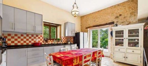 4 bedrooms House in Bergerac, France No. 343119 3