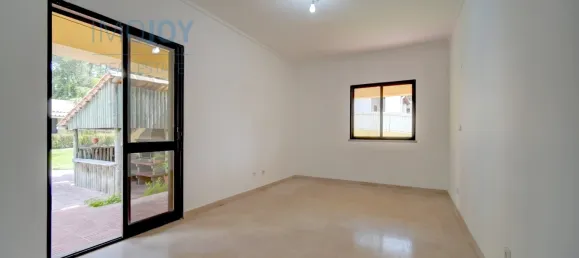 7 Schlafzimmer Haus in Corroios, Portugal, Nr. 137079 20