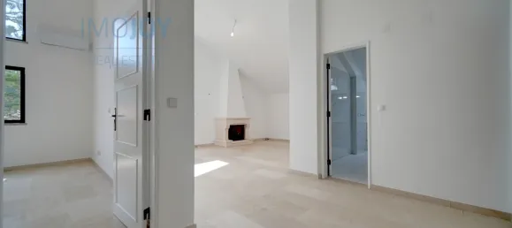 7 Schlafzimmer Haus in Corroios, Portugal, Nr. 137079 25