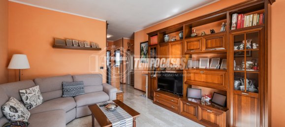4 rooms Apartment in Medesano, Italy No. 305129 2