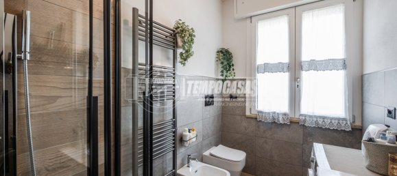 4 rooms Apartment in Medesano, Italy No. 305129 12