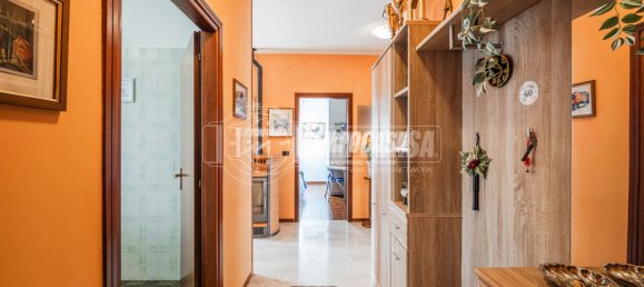 4 rooms Apartment in Medesano, Italy No. 305129 25