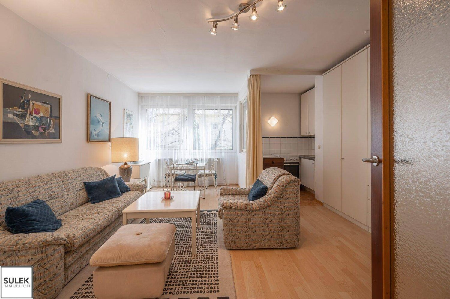 Studio à Hietzing, Austria No. 192839