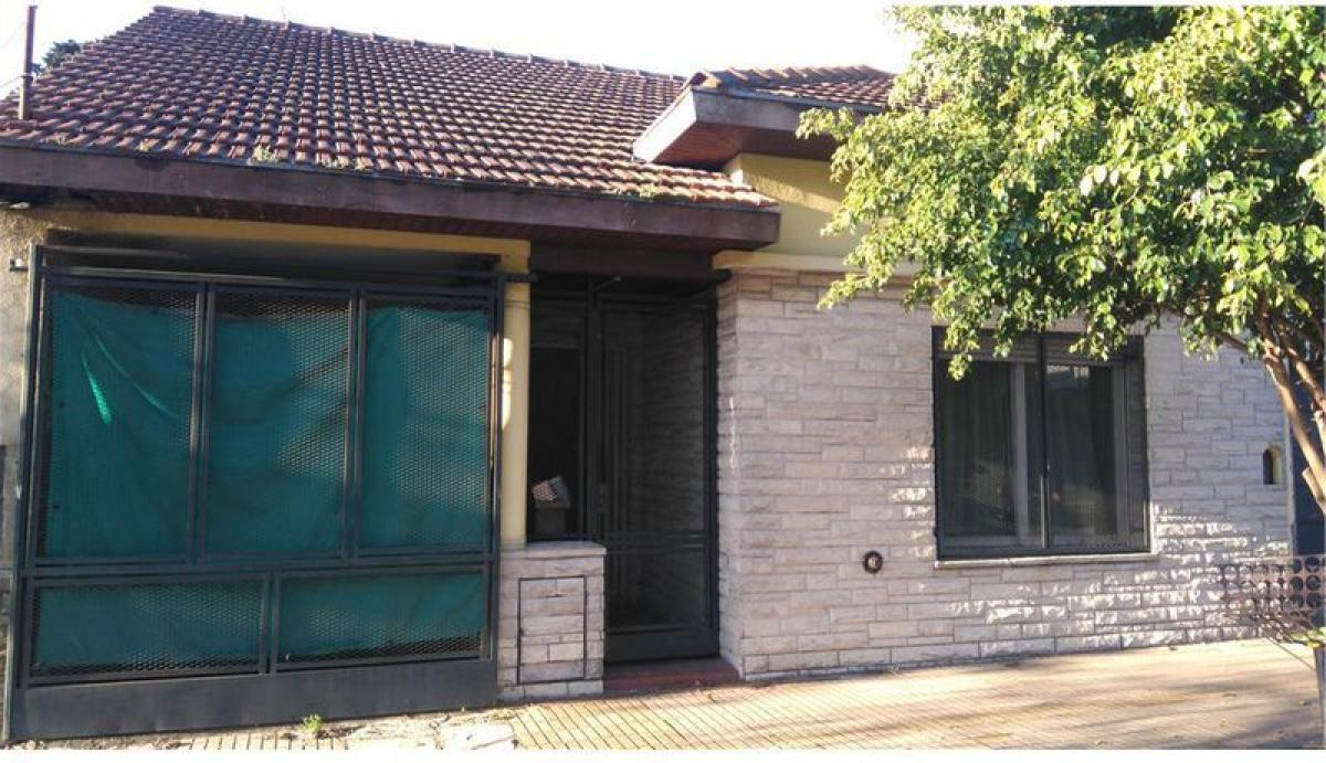 2 bedrooms House in Vicente Lopez, Argentina No. 15200