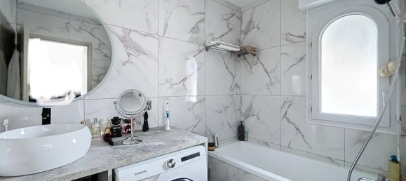 Apartamento de 1 dormitorio en Anglet, France No. 349384 5