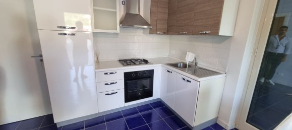 Дом с 3 комнатами в Агрополи, Италия № 252146 7