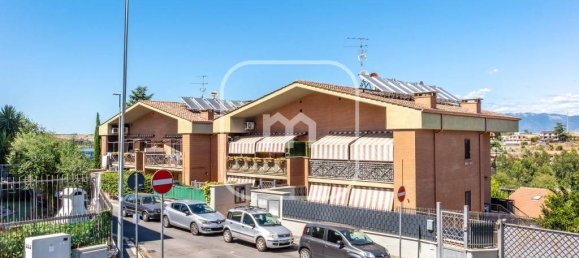 2 bedrooms Apartment in Rome, Italy No. 356945 2