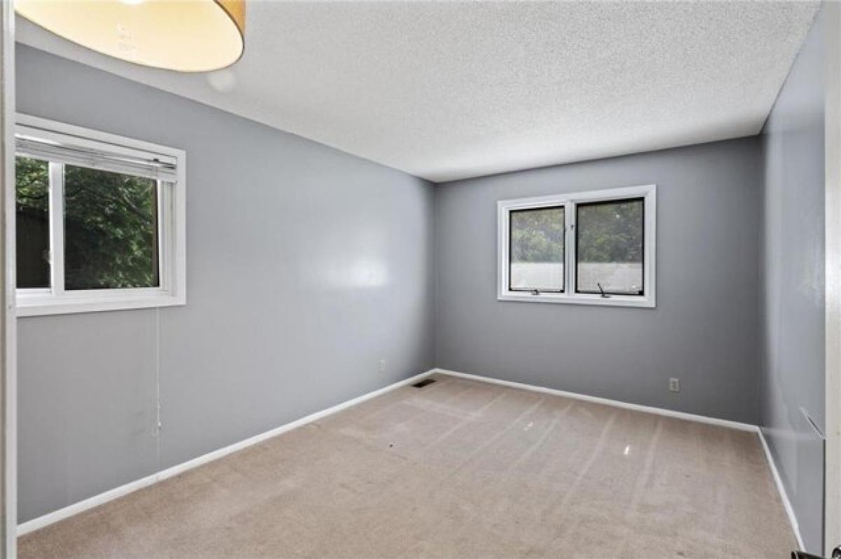 4 bedrooms House in Burnsville, USA No. 395971