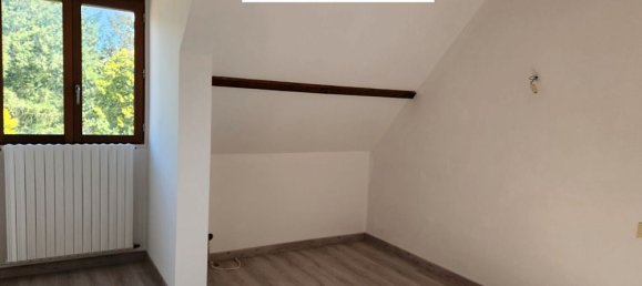 Casa de 5 dormitorios en Tigy, France No. 246556 13