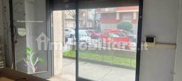 3 rooms Commercial property in Turin, Italy No. 123657 13