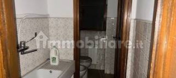 3 rooms Commercial property in Turin, Italy No. 123657 6