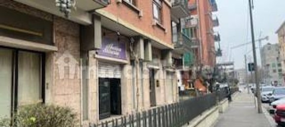 3 rooms Commercial property in Turin, Italy No. 123657 7