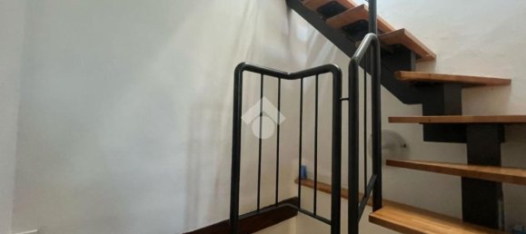 3 rooms House in Campi Bisenzio, Italy No. 45039 8