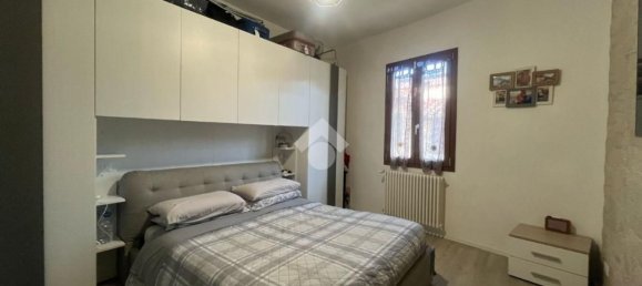 3 rooms House in Campi Bisenzio, Italy No. 45039 2