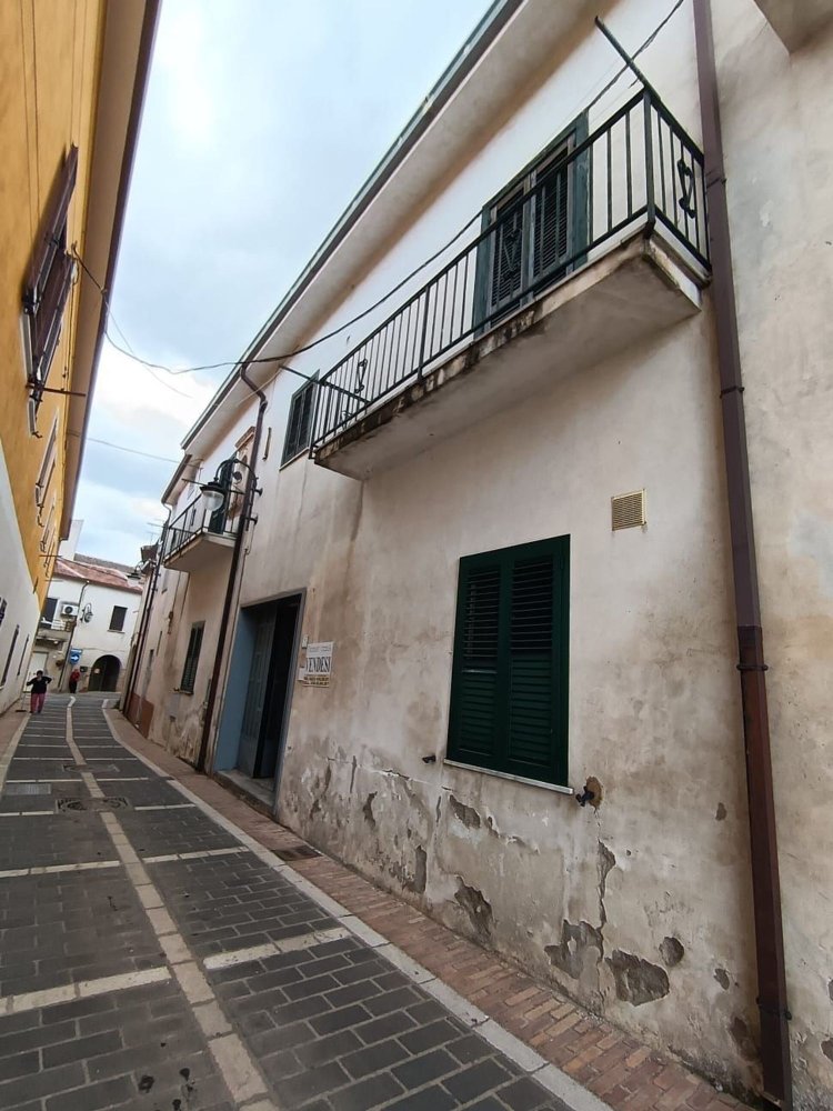 6-salle Maison à Bucciano, Italy No. 265740