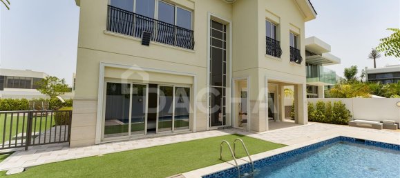 4 bedrooms Villa in Dubai, UAE No. 27999 27