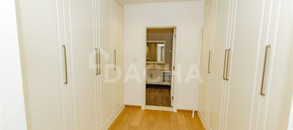 4 bedrooms Villa in Dubai, UAE No. 27999 13