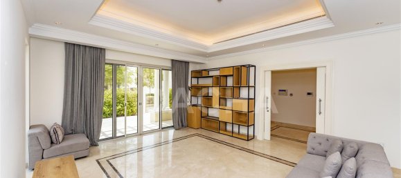 4 bedrooms Villa in Dubai, UAE No. 27999 7