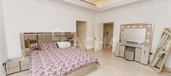 4 bedrooms Villa in Dubai, UAE No. 27999 19