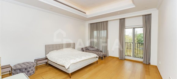 4 bedrooms Villa in Dubai, UAE No. 27999 12