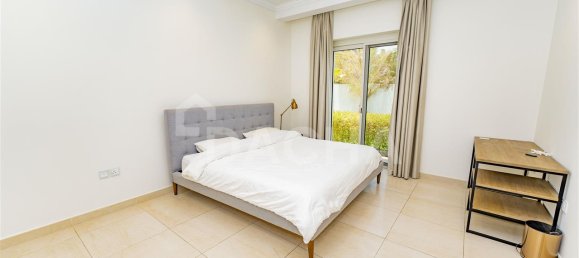 4 bedrooms Villa in Dubai, UAE No. 27999 25