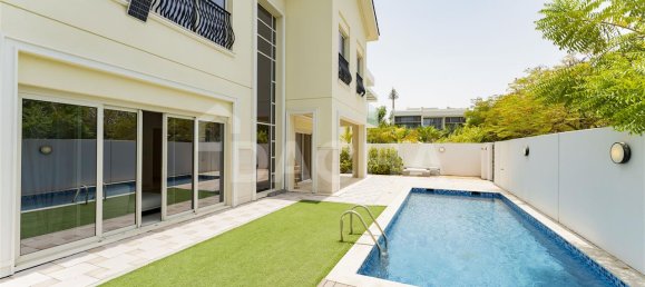 4 bedrooms Villa in Dubai, UAE No. 27999 2