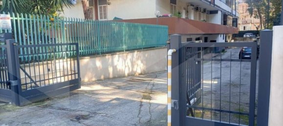 115m² Office in Bari, Italy No. 17342 14