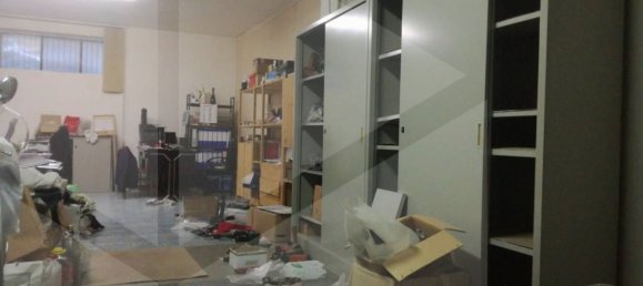 115m² Office in Bari, Italy No. 17342 12