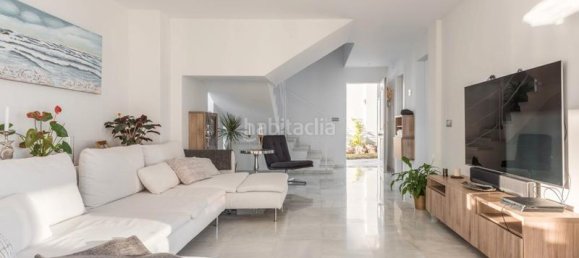 5 bedrooms Villa in Marbella, Spain No. 118531 11