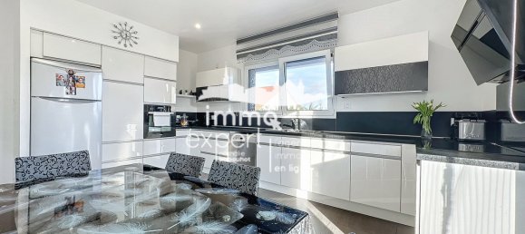 4 Schlafzimmer Schlösser in Poussay, France, Nr. 74215 3