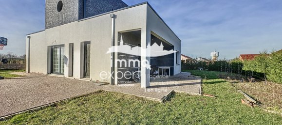 4 Schlafzimmer Schlösser in Poussay, France, Nr. 74215 12