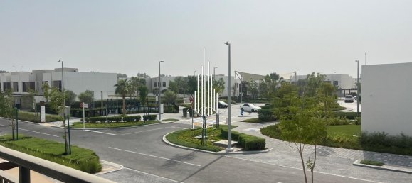 4 bedrooms Villa in Yas Island, UAE No. 95569 3