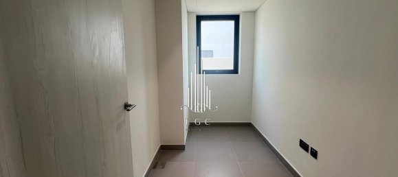 4 bedrooms Villa in Yas Island, UAE No. 95569 15