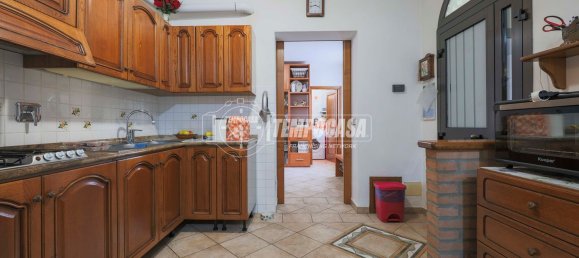 4 bedrooms House in Imola, Italy No. 336362 10