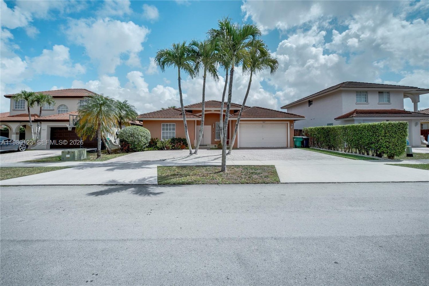 3 dormitorios villa en venta en Miami, Miami-Dade, Florida, USA № 615361