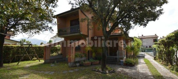 3 bedrooms Villa in Forte dei Marmi, Italy No. 194173 6