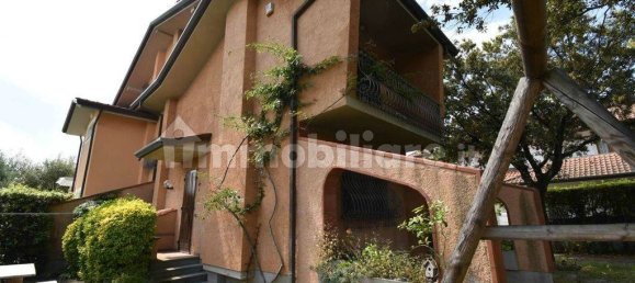 3 bedrooms Villa in Forte dei Marmi, Italy No. 194173 4