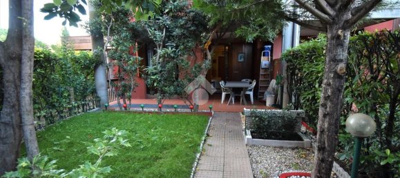 2 غرف نوم شقة في Desenzano del Garda, Italy رقم 370571 10